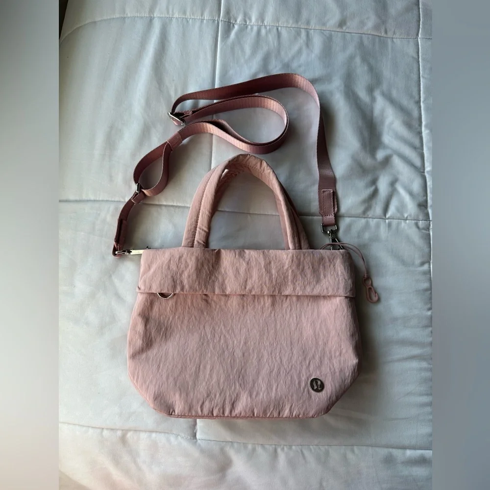 LULULEMON PINK HAZE ON MY LEVEL SMALL TOTE BAG 5L - Picture 5 of 6